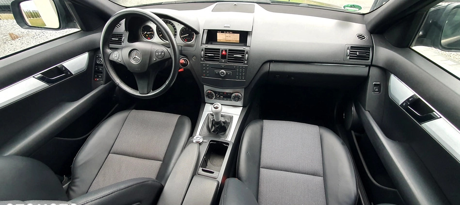 Mercedes-Benz Klasa C cena 37999 przebieg: 230000, rok produkcji 2008 z Witkowo małe 742